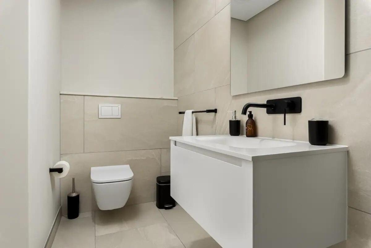 The Avant Sea Point Apartment *