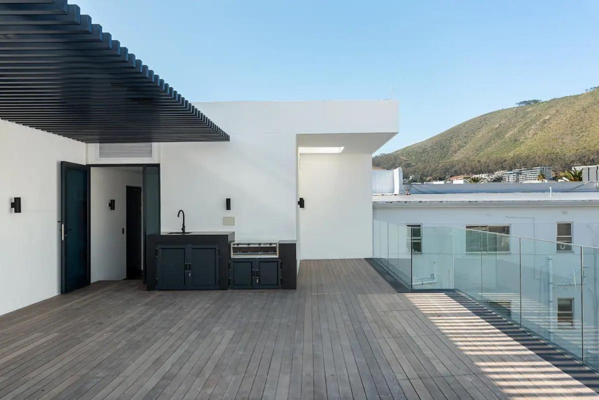 The Avant Sea Point Apartment *
